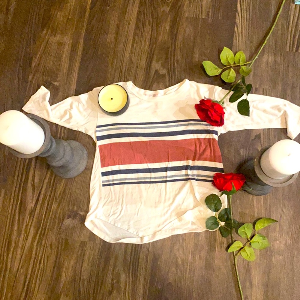 Mia moa new shirt
